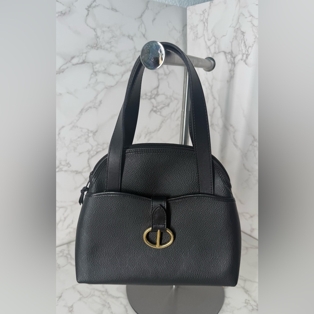 Elegant Dior  Black Leather Handbag